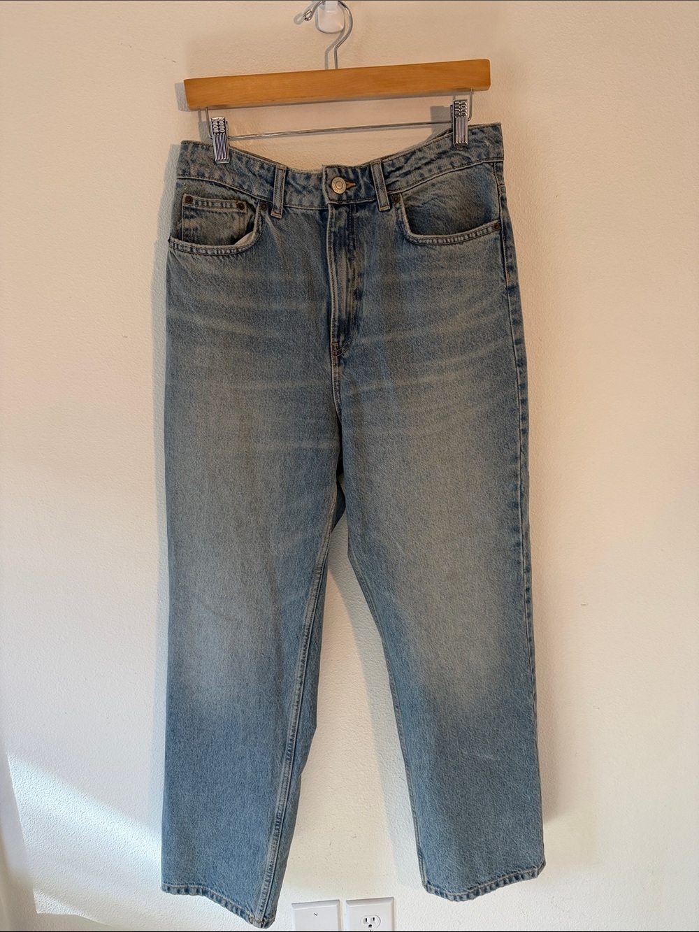 Zara Light Blue Women's Straight-Leg Jeans